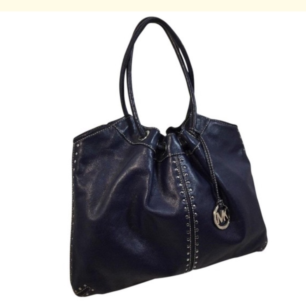 Michael Kors Astor black leather shoulder bag